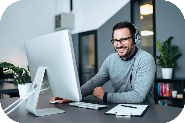vri-interpreter-with-headset-1-rounded-80px vri-interpreter-with-headset-1-rounded-80px